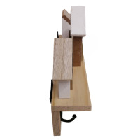 Dřevěný věšák s domečky a háčky